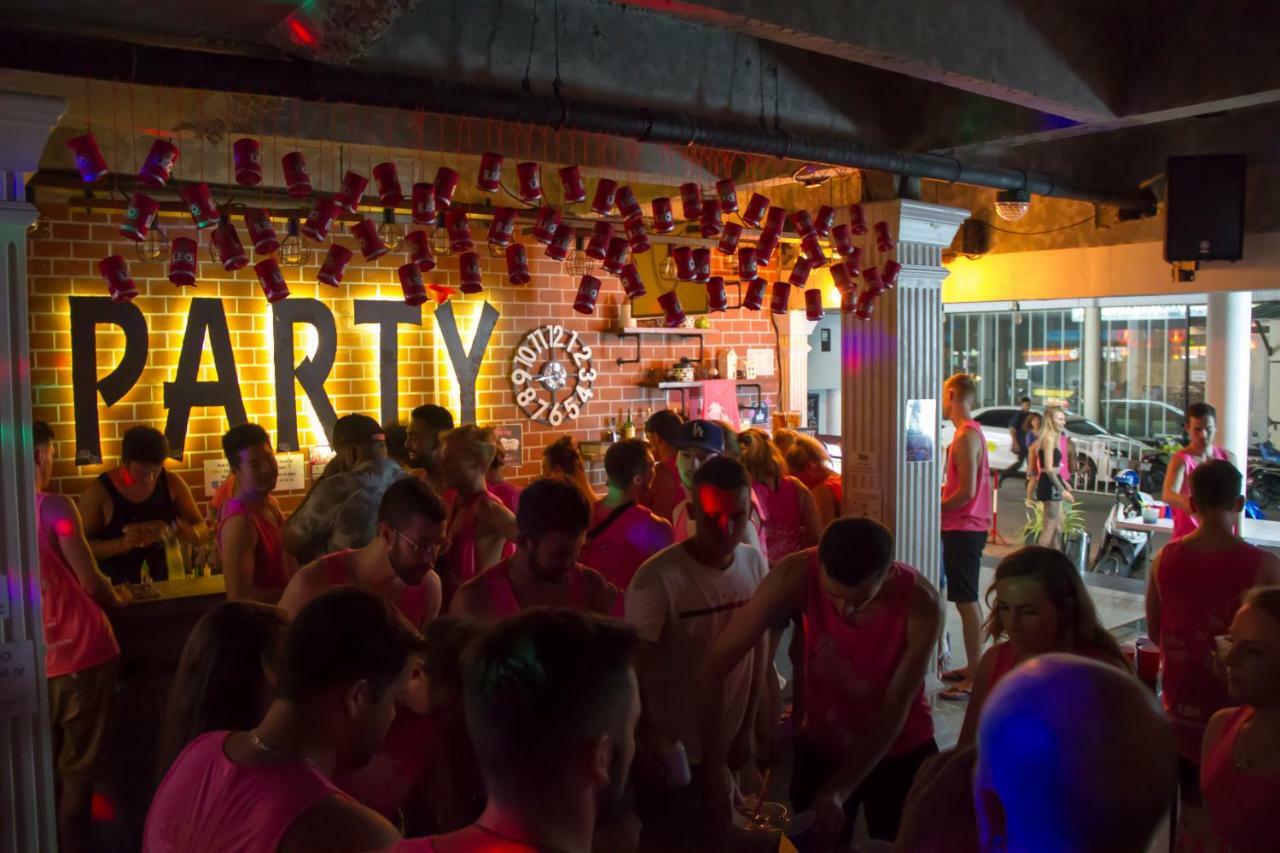 Хостел Bodega Phuket Patong (Adults Only) Екстер'єр фото